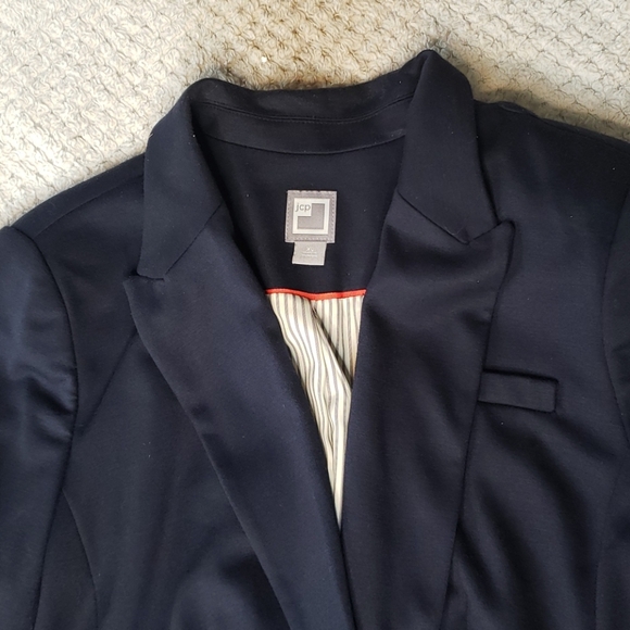Navy blue JCP blazer - Picture 2 of 8